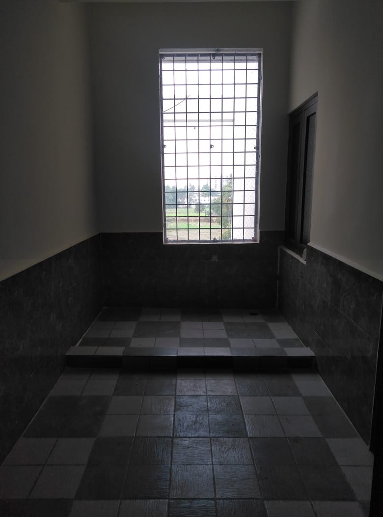 3 BHK Flat For sale in Su